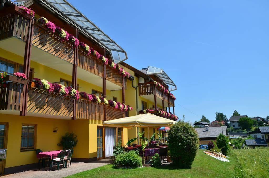 Gaestehaus Goetz Drobollach am Faakersee Exterior foto
